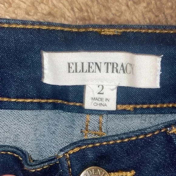 Women’s Ellen Tracy Jeans - Picture 3 of 5